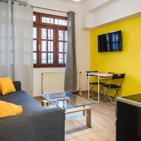 Yellow Geranium Apartment Tesalonika Bagian luar foto
